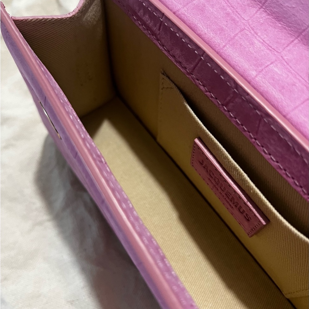 JACQUEMUS
Pink La Montagne Croc 'Le Chiquito Long' Clutch - Picture 5 of 8